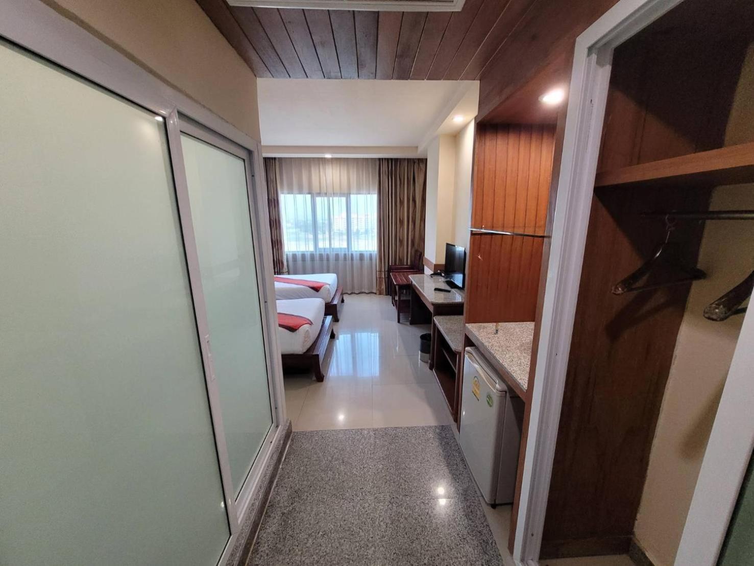 Ease Jomtien Hotel Kültér fotó