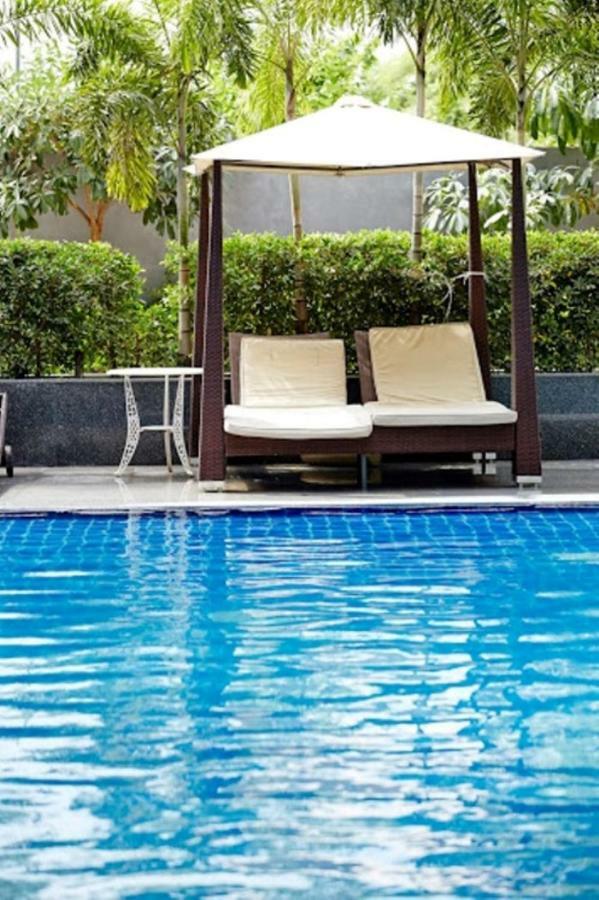 Ease Jomtien Hotel Kültér fotó