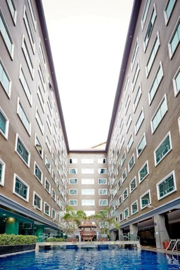 Ease Jomtien Hotel Kültér fotó