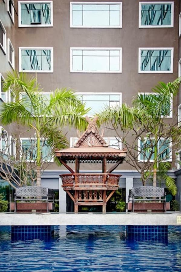 Ease Jomtien Hotel Kültér fotó