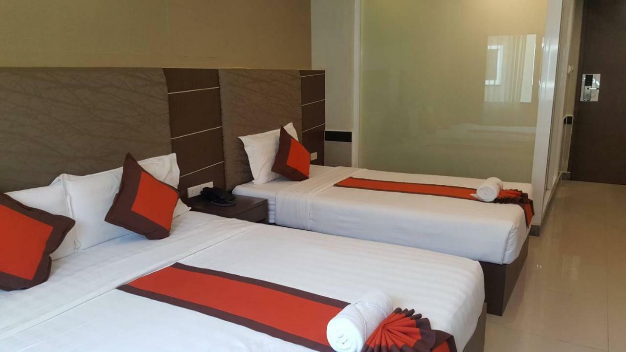 Ease Jomtien Hotel Kültér fotó